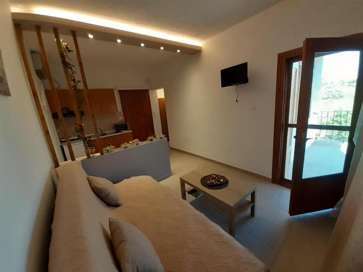 Elaionas Apt. Psakoudia Esterno foto