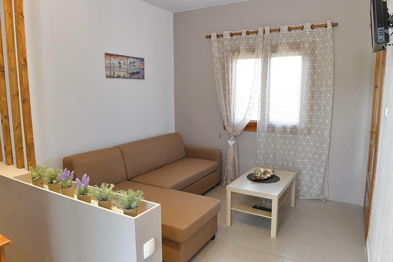 Elaionas Apt. Psakoudia Esterno foto